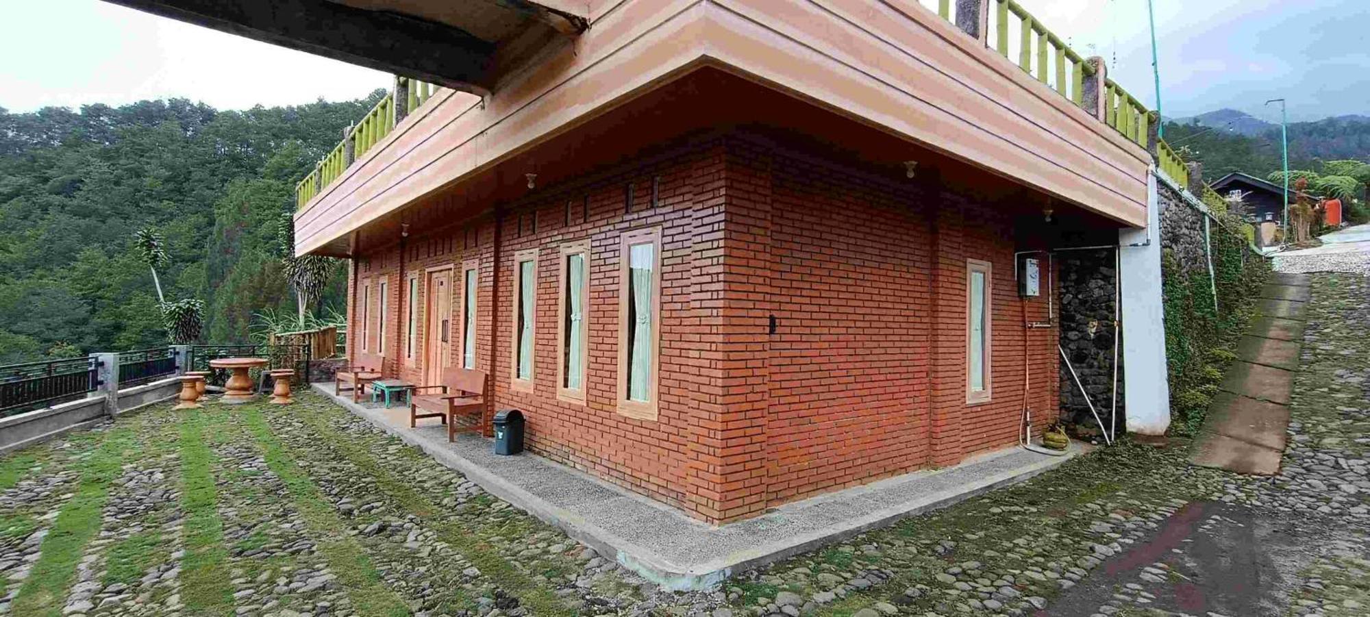 Villa Rumah Bata Agrowisata Kopeng Gunungsari Exterior photo